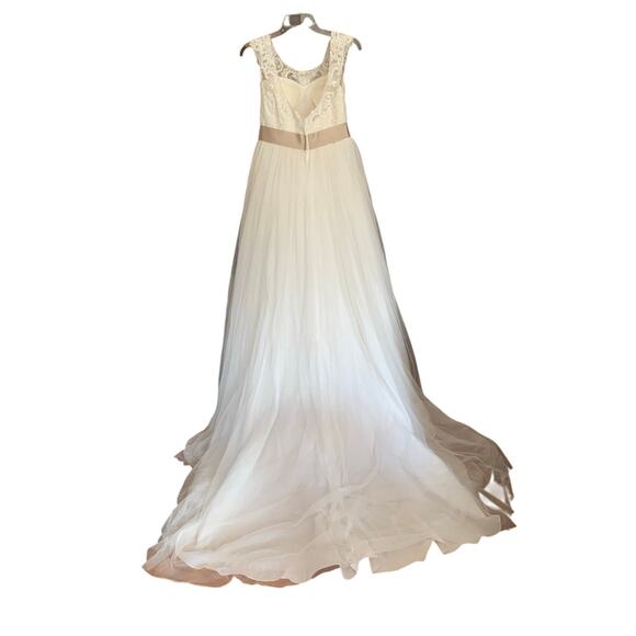 David’s Bridal Ivory Tulle Wedding Dress Lace Illusion Cap Sleeves WG3741 Sz 10 - Picture 3 of 15